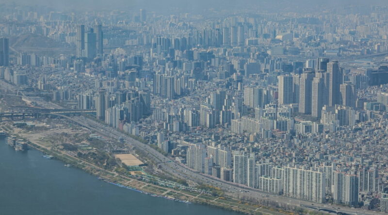 OECD, 한국 부동산 세제 구조의 '비효율' 진단…보유세 강화, 거래세 완화 필요성 제기