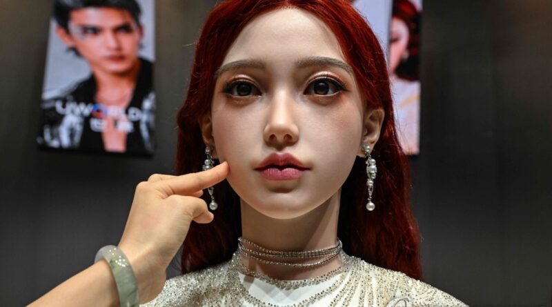 中, K-팝 아이돌 닮은 '리얼 외모' 반려 로봇 출시…中 팬덤·테크-예술 융합 신호탄